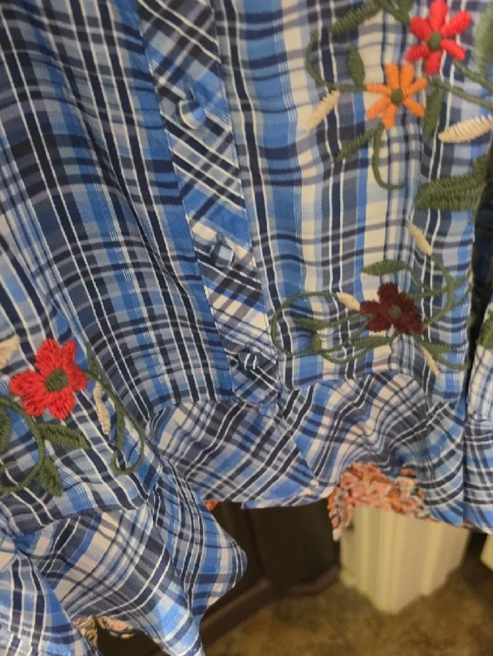 Johnny Was Blue Plaid Embroidered Shirt with Floral Accent Size L Nwot - Picture 3 of 5